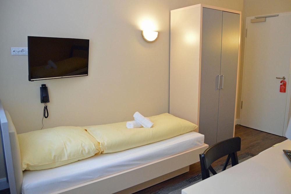 Hotel Jeta Хамбург Екстериор снимка