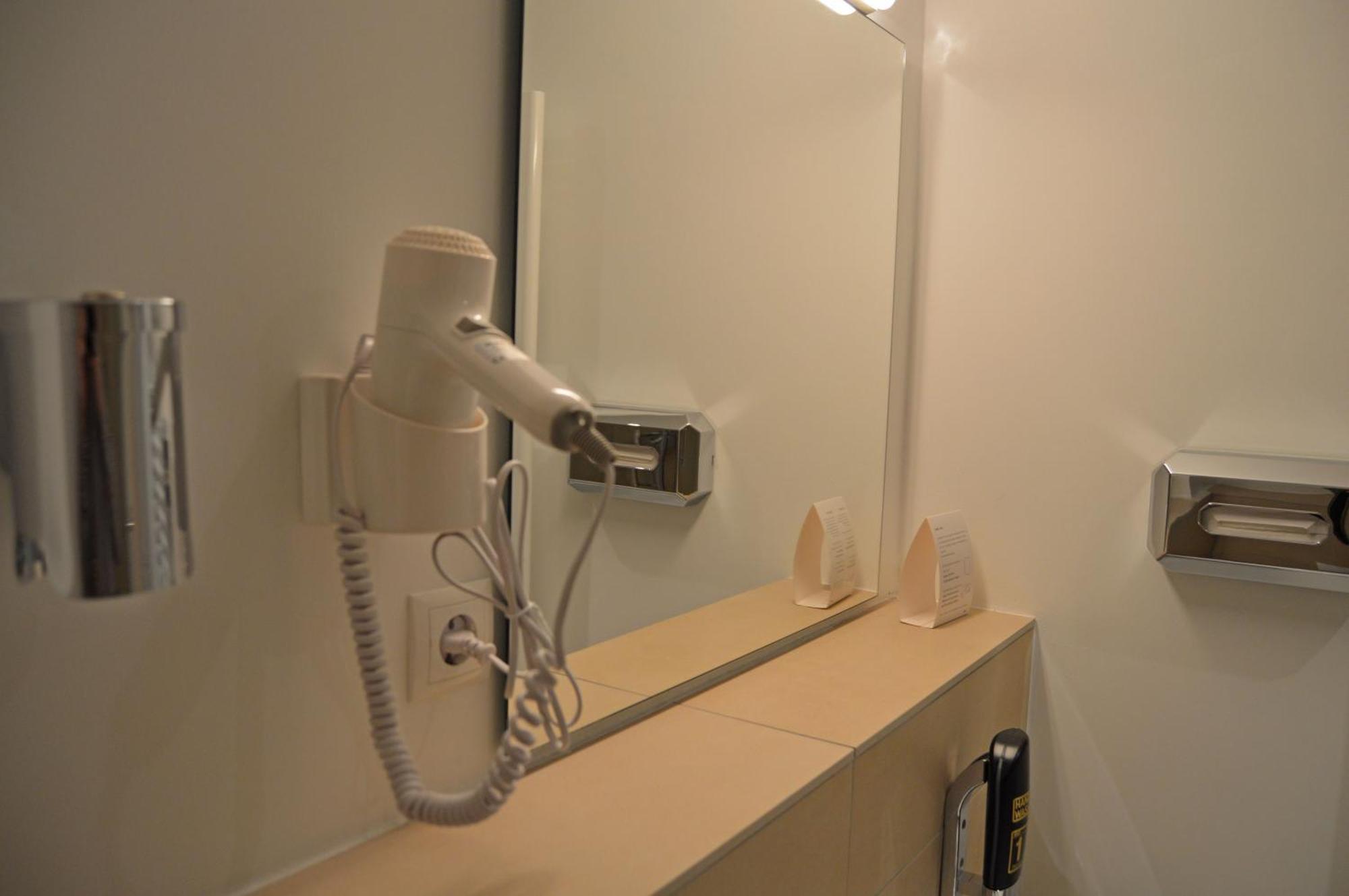 Hotel Jeta Хамбург Стая снимка