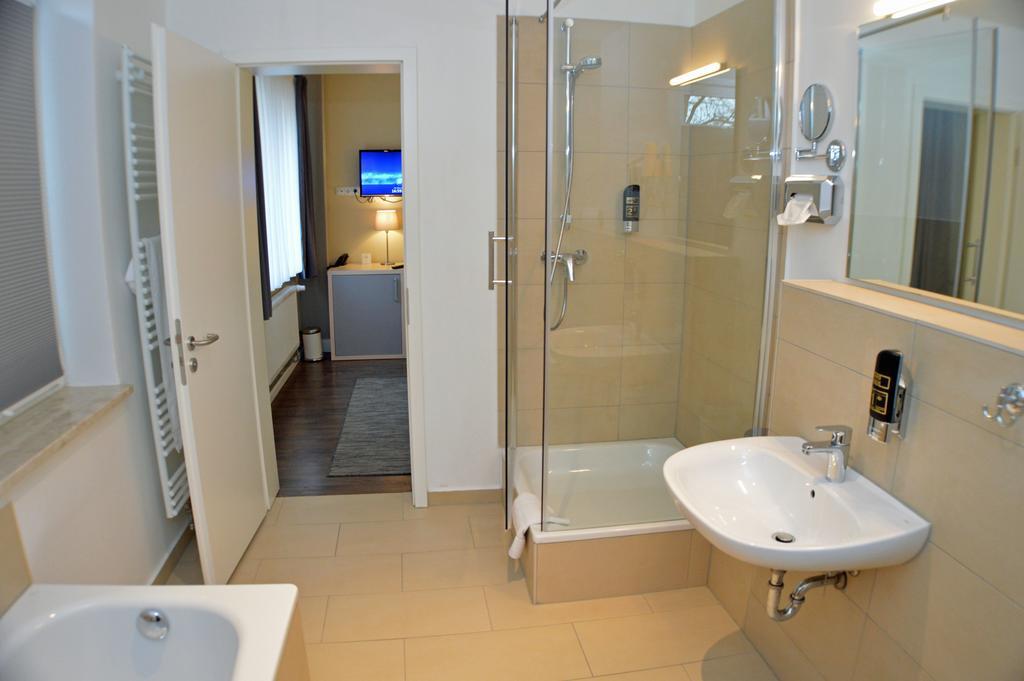 Hotel Jeta Хамбург Екстериор снимка