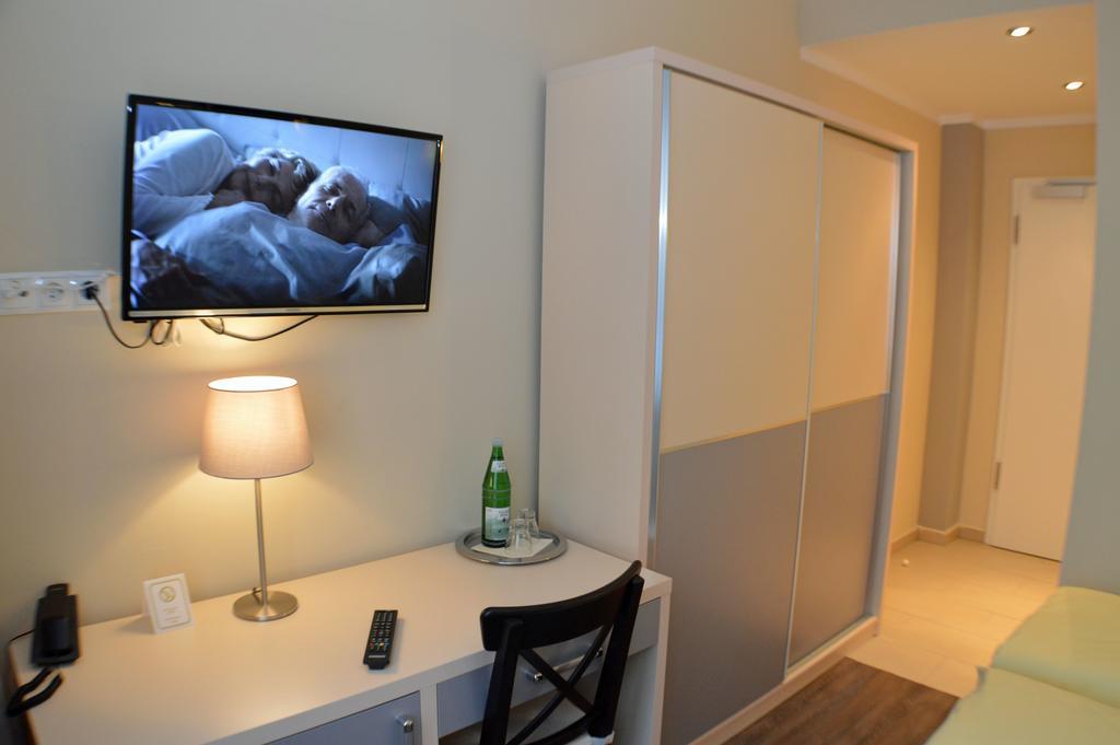Hotel Jeta Хамбург Екстериор снимка