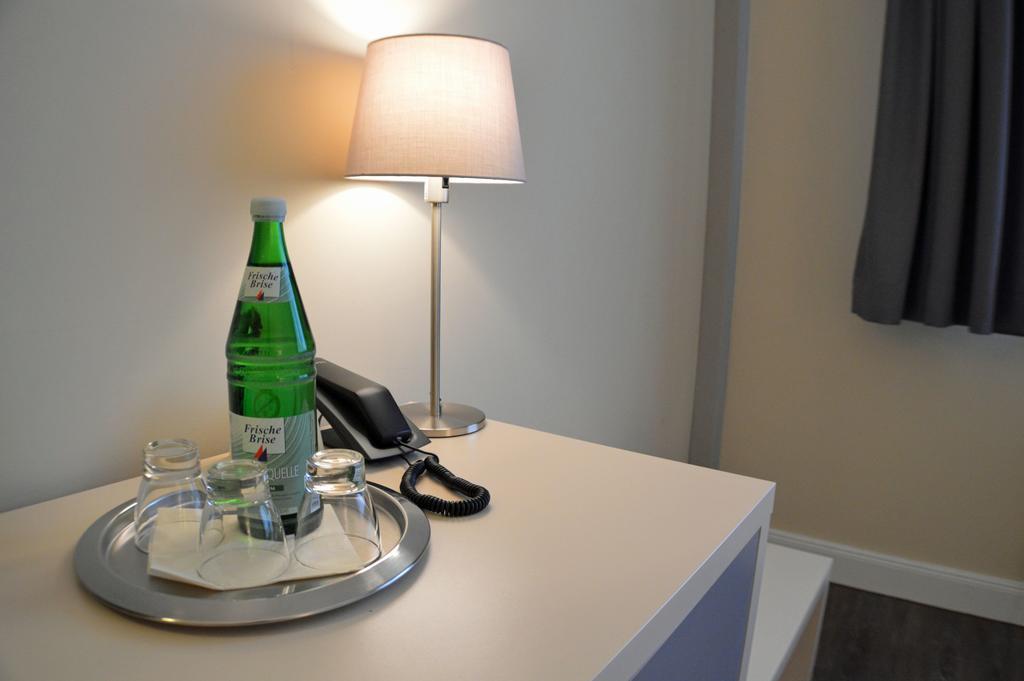 Hotel Jeta Хамбург Екстериор снимка