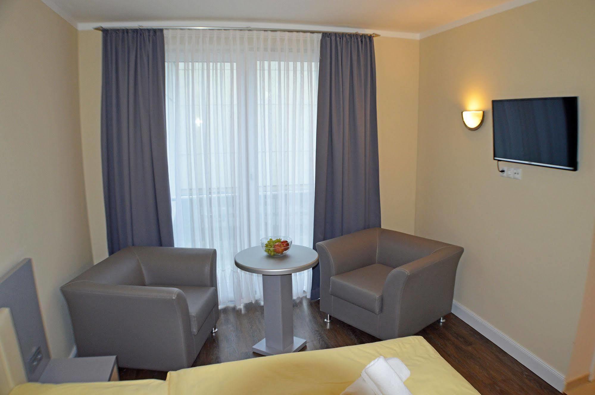 Hotel Jeta Хамбург Екстериор снимка