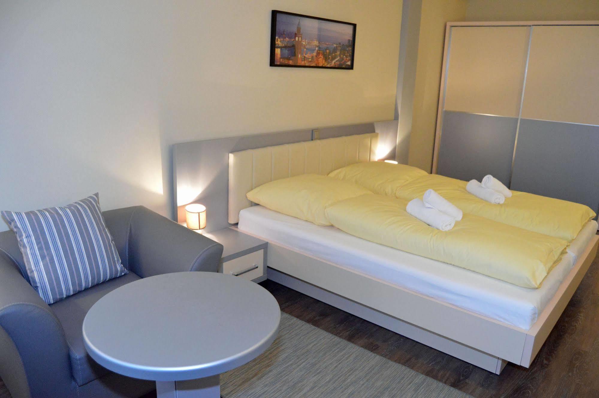 Hotel Jeta Хамбург Екстериор снимка