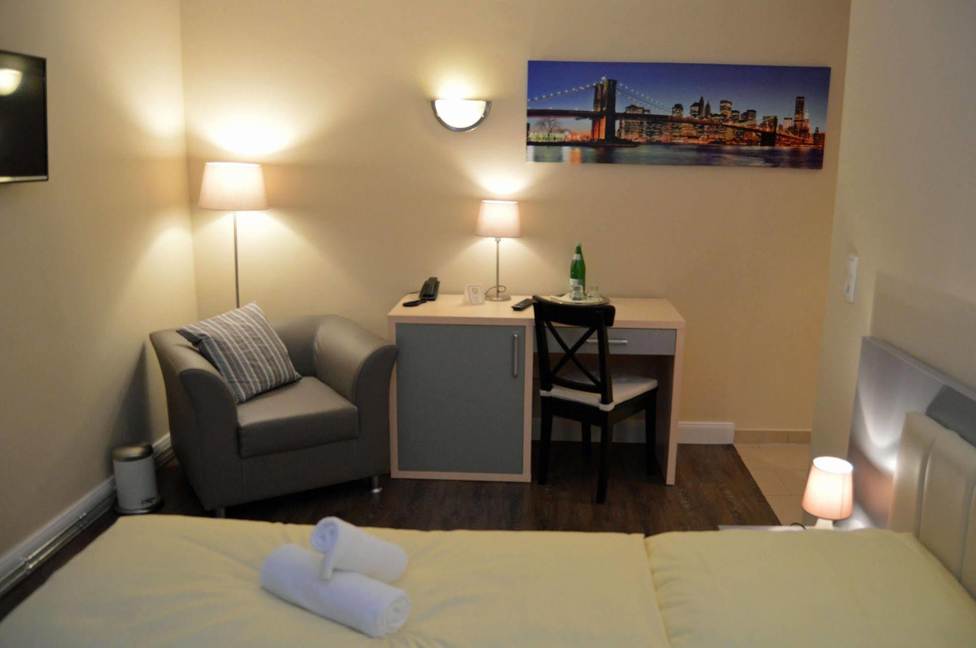 Hotel Jeta Хамбург Екстериор снимка