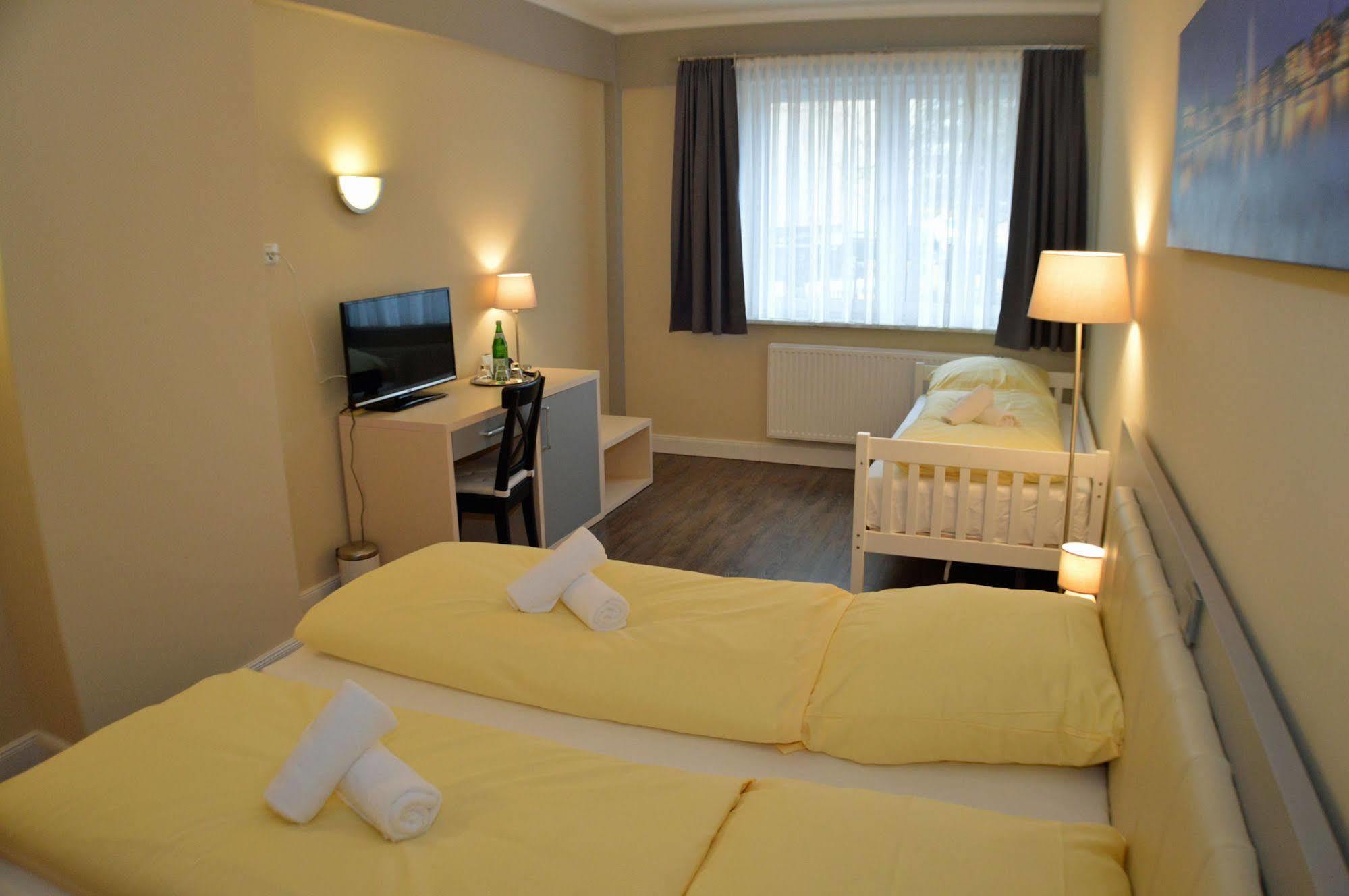 Hotel Jeta Хамбург Екстериор снимка