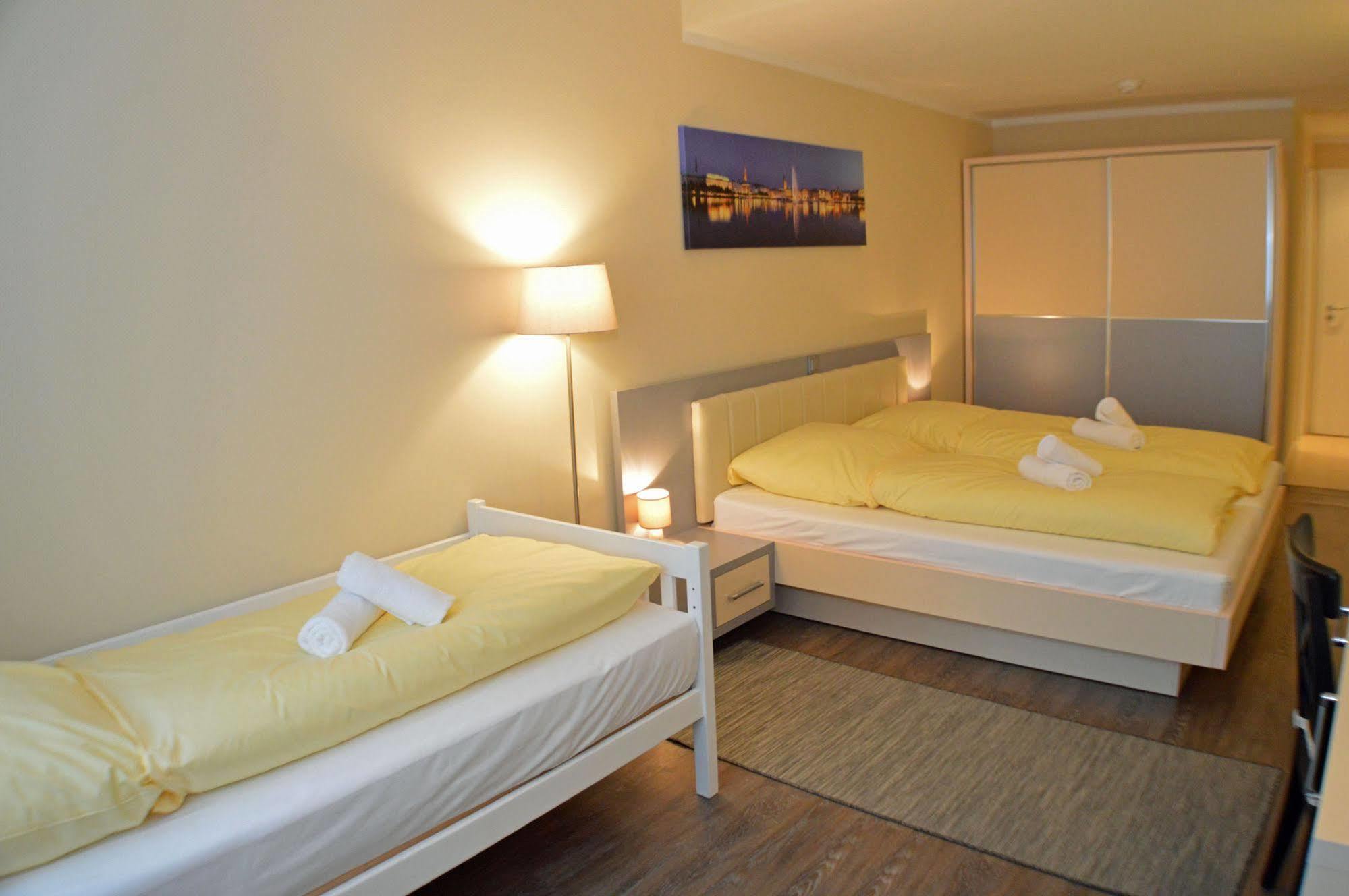 Hotel Jeta Хамбург Екстериор снимка